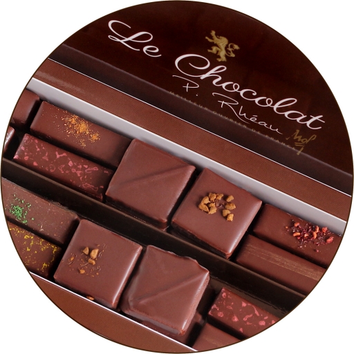 Etui de 18 chocolats sélectionné par M Rhéau  